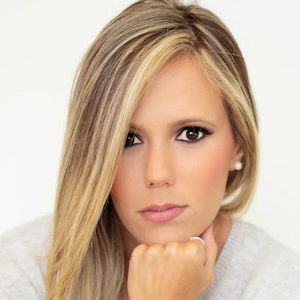 Meet your Posher, Antonia